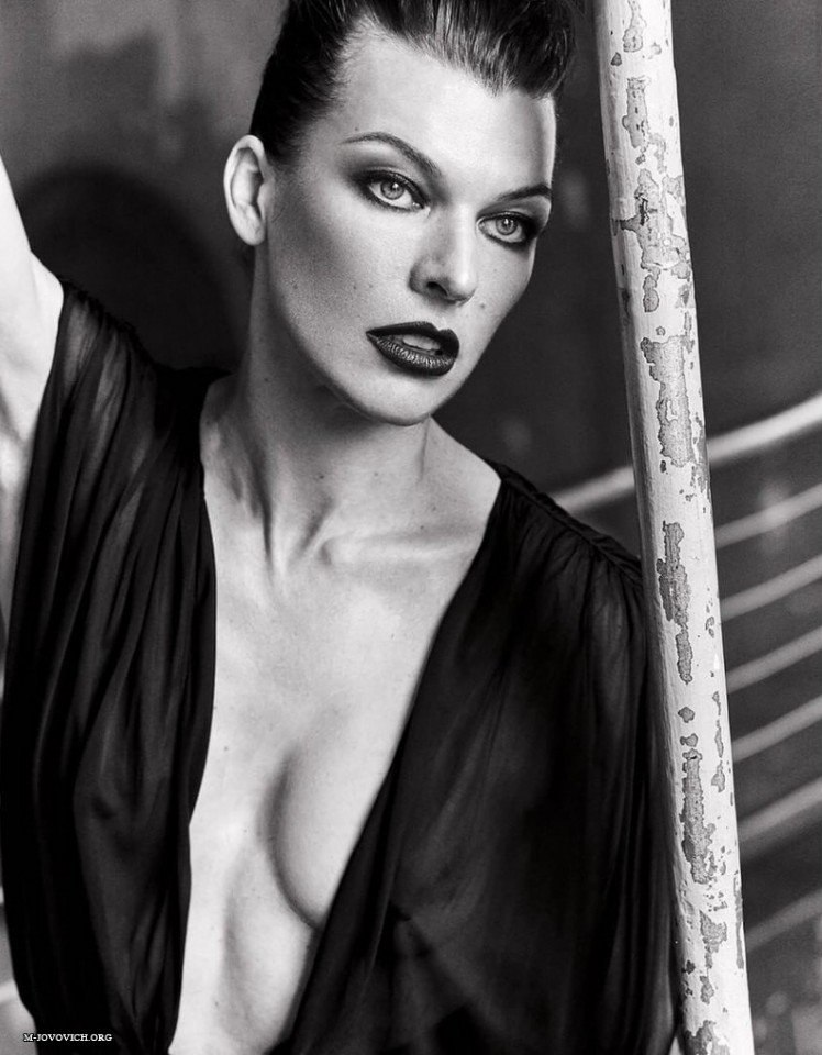     Vogue,  2018 - 6