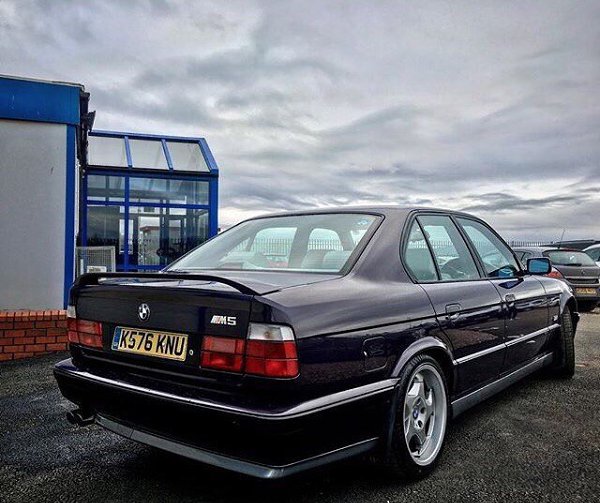  M5 E34