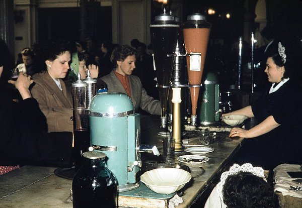 Советская Москва 50-х годов в фотографиях Харрисона Формана - 19