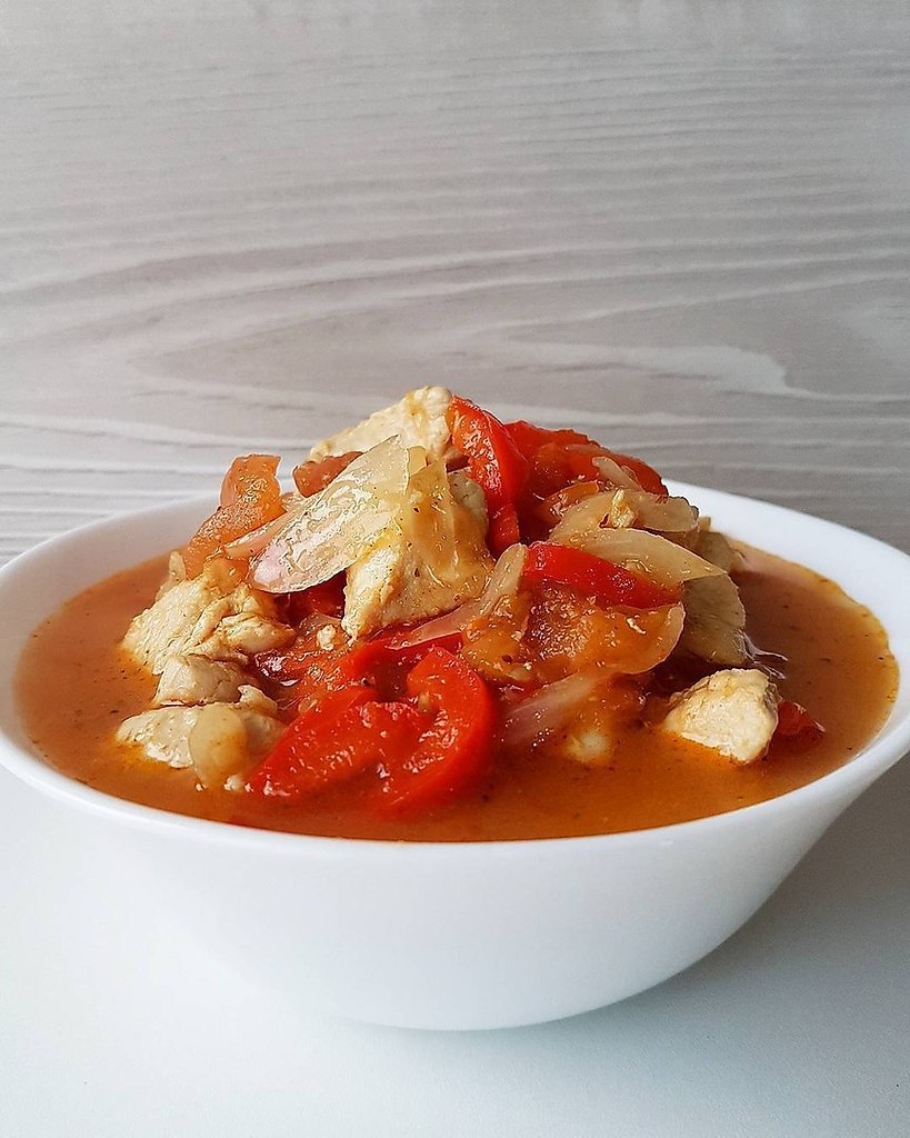 Чахохбили из курицы по-грузински - получается очень сочно и нежно, при этом с остринкой и ...