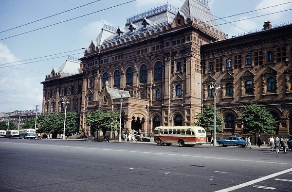 Советская Москва 50-х годов в фотографиях Харрисона Формана - 21