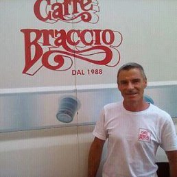 ���� Xhovanni, ������, 63 ���� - ��������� 14 ������ 2018