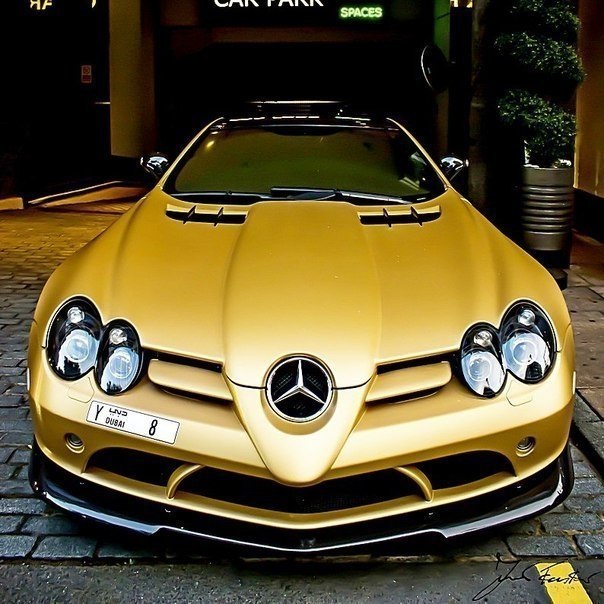 Mercedes-Benz SLR McLaren