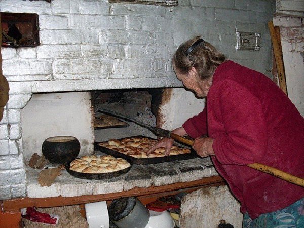 Уходят в прошлое избы с такими печами, а вместе с ними и что-то очень важное для нас... - 3
