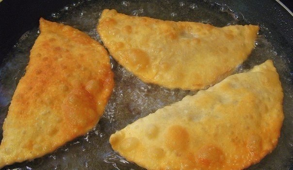 Правильные чебуреки. Самый удачный рецепт.Секрет этого рецепта, по моему мнению, заключается в тесте ...