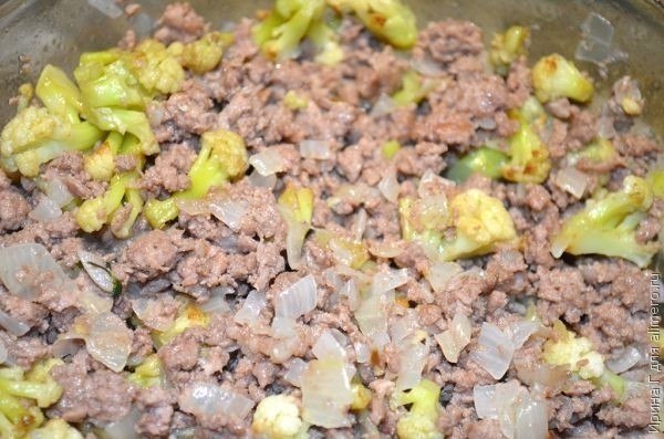 Открытый мясной пирог из картофельного теста.Нам потребуются:Для теста:— 200 г картофеля (одна ... - 2