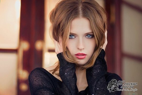 Любящая женщина имеет бесконечное терпение, она терпит многое, пока однажды мужчина не переступит ...