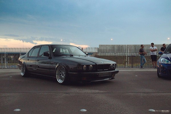  | BMW - 18  2018  03:50