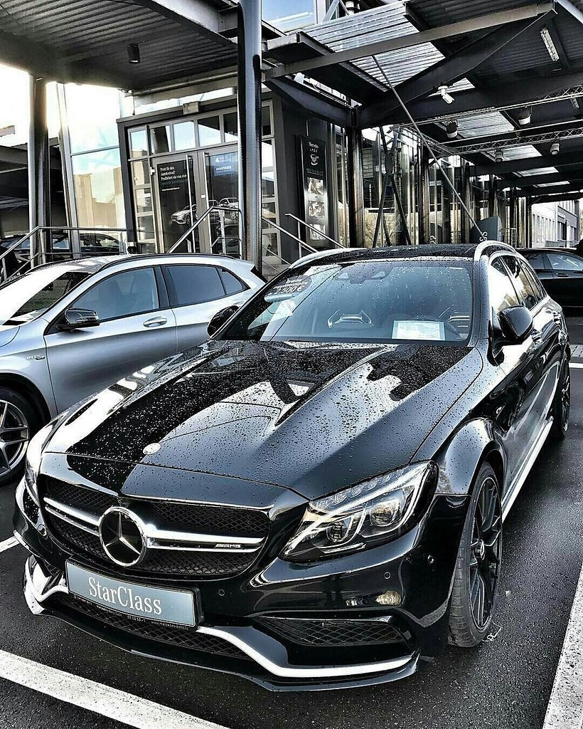 Mercedes-AMG C63 S205