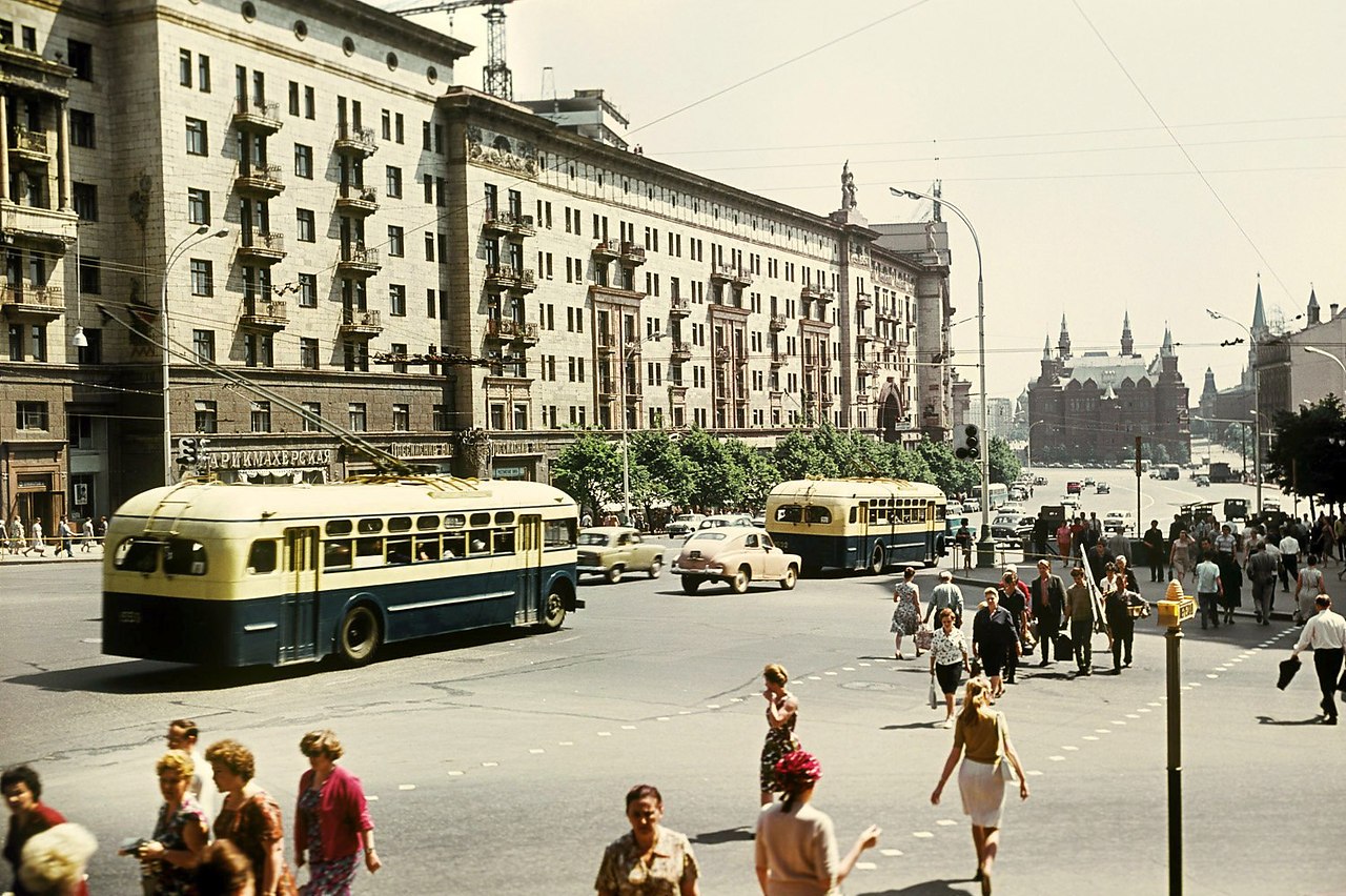 улица горького в москве