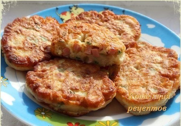 Оладьи с колбасой. Нам понадобиться: * мука — 1 стакан * кефир — 1 стакан * колбаса — 200 гр * яйцо ...