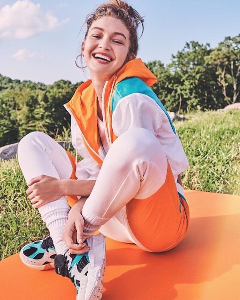         Reebok: Gigi x Reebok.#@ican - 4