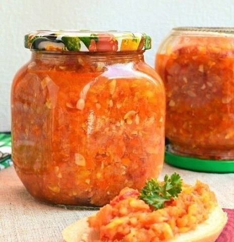 Кабачковая аджика на зиму! Для приготовления кабачковой аджики на зиму понадобится: кабачки ...