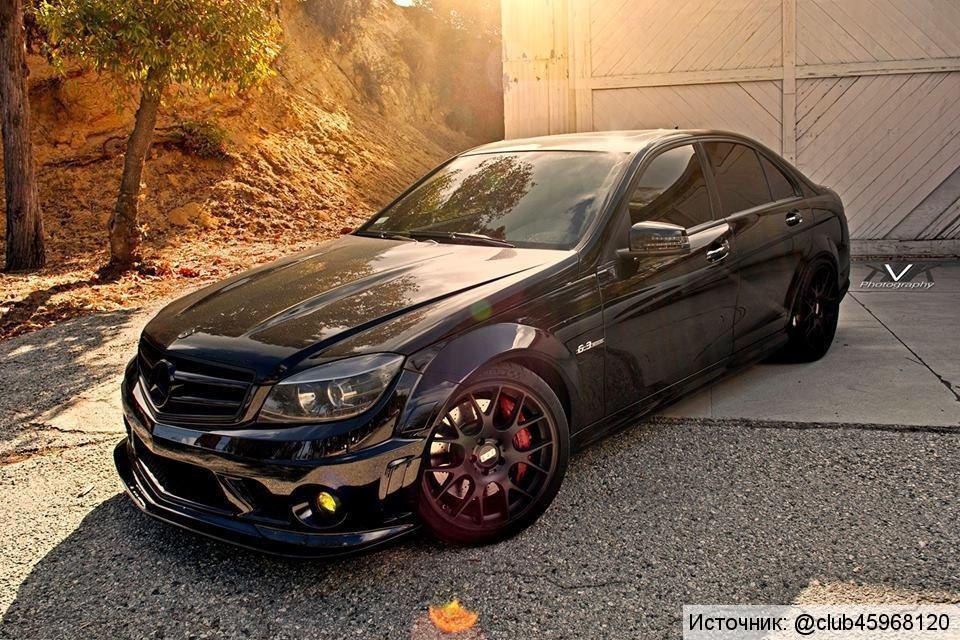 Mercedes-Benz C63 AMG