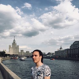 Илья, 23, Деденево