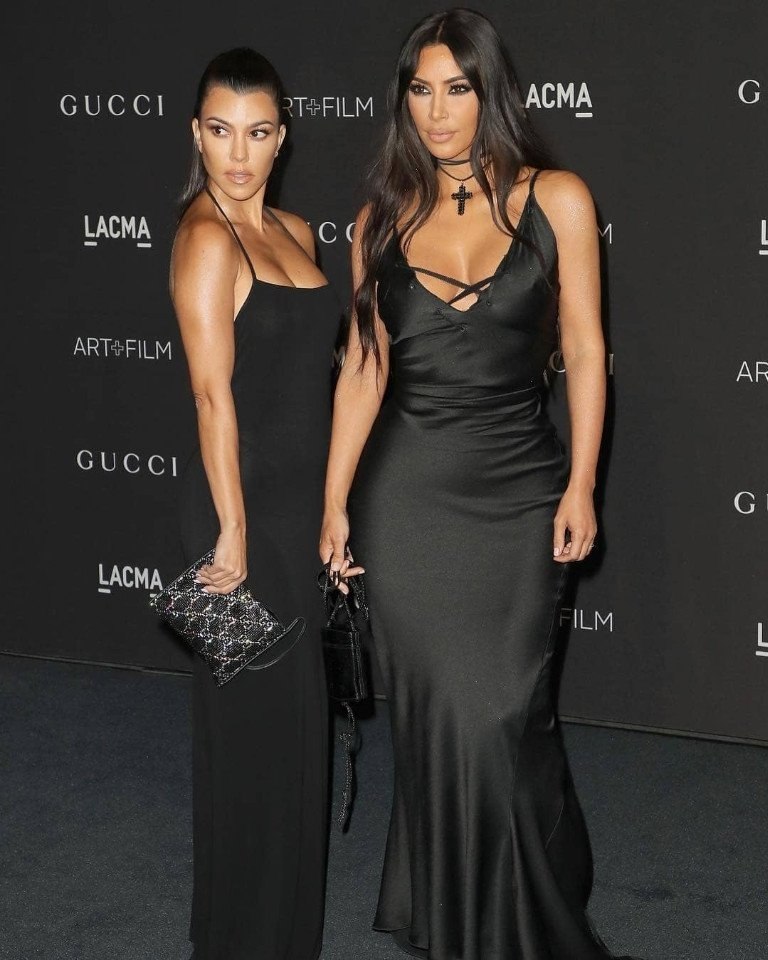 Total black     .#@woman.blog#@woman.blog