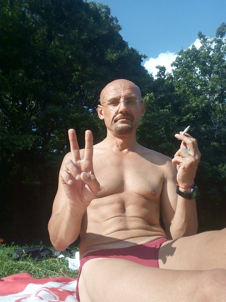     )))