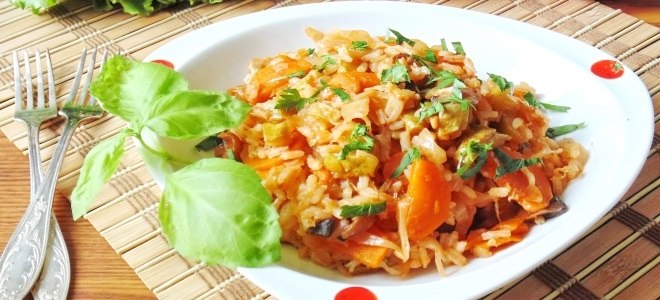 Овощное рагу с рисом и мясом.Овощное рагу с мясом, рецепт которого будет изложен далее, готовится с ...