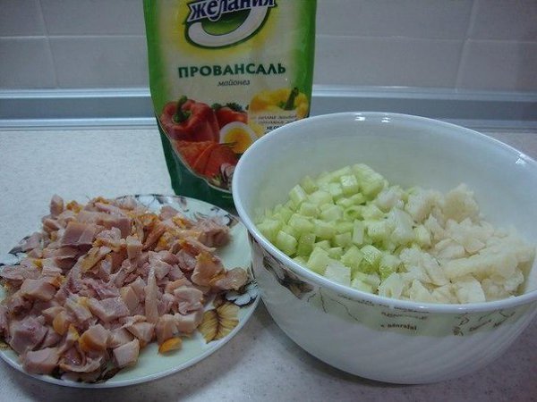 Салат из цветной капусты.ИнгредиентыПродукты для салата взять в произвольном количестве , но в ... - 3