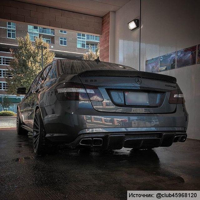 Mercedes-Benz E63 AMG