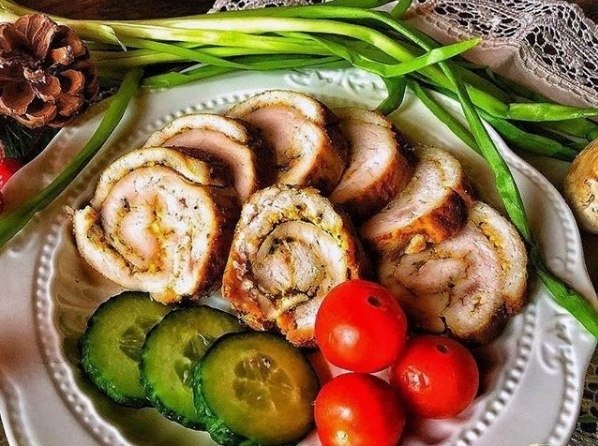 Рецепт вкусного, сочного, а главное сытного рулета! Ингредиенты: филе куриное 2 ...
