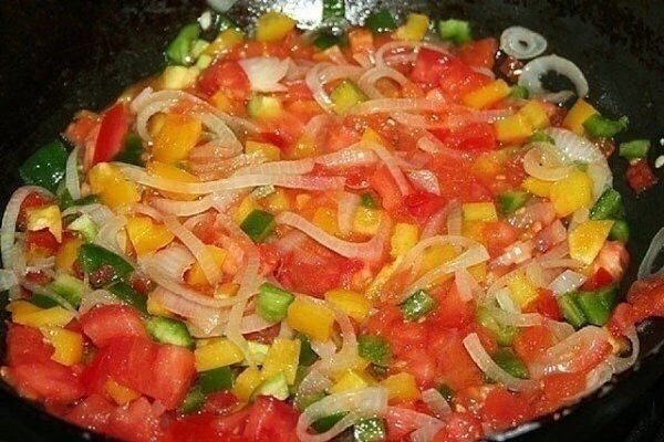 ВКУСНЕЙШИЙ РАТАТУЙ.(от нашей подписчицы)ОСНОВНЫЕ ОВОЩИ: Баклажан Цукини Помидор (количество в ... - 3
