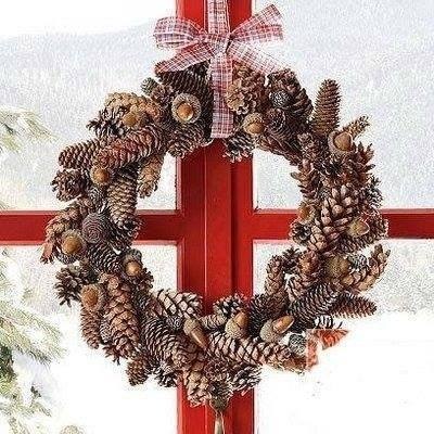 Праздничный венок с шишками - 8