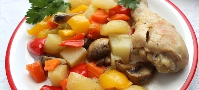Овощное рагу с мясом и грибами.Изысканное и оригинальное рагу с мясом и грибами, приготовленное по ...
