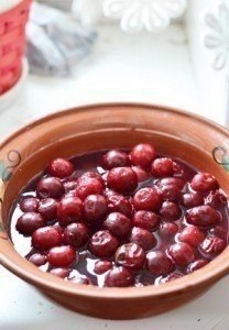 Сырники с соусом. .Нежные сырники для семейного завтрака, понравятся и маленьким лакомкам и большим. ... - 2