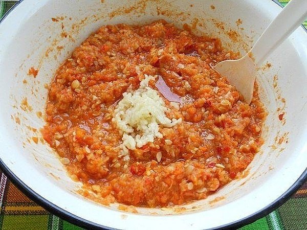 Кабачковая аджика на зиму! Для приготовления кабачковой аджики на зиму понадобится: кабачки ... - 6