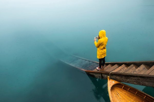 Фотограф провел 20 месяцев в поисках самых красивых и уникальных мест Земли. От его снимков ... - 10