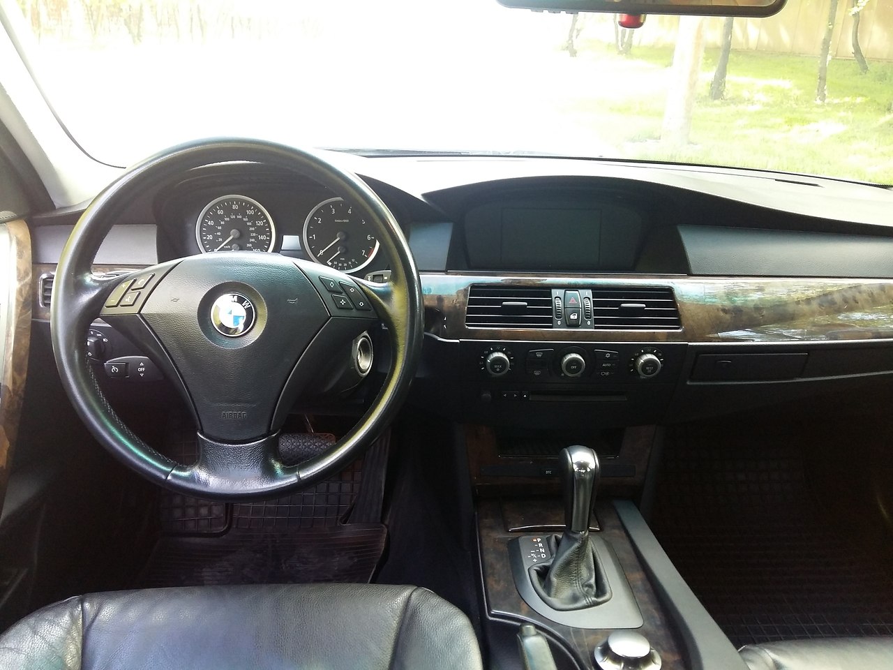 BMW 530i  231. 2004..     2005.  2008    ...