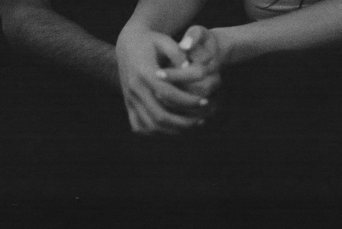 Роберт Рождественский.Я в глазах твоих утону, можно?Ведь в глазах твоих утонуть - счастье.Подойду и ...