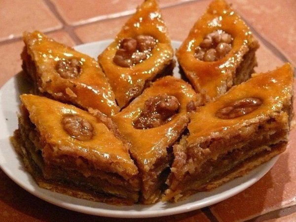 ТОП-6 РЕЦЕПТОВ ВКУСНОЙ ВОСТОЧНОЙ ВЫПЕЧКИ.1) БАДАМБУРАИНГРЕДИЕНТЫ:Для теста: Молоко 500 мл Дрожжи ... - 4