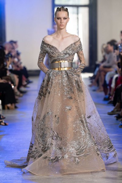       Elie Saab,  ? - 6