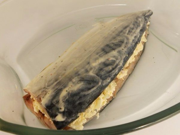 ЗАПЕЧЕННАЯ СКУМБРИЯ С СЫРОМ .Скумбрия, запеченная с сыром, - нежная и очень вкусная рыбка! Сыр и ... - 4