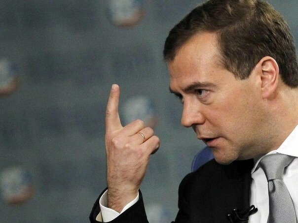 Правительство России намерено вложить около одного триллиона рублей из Фонда национального ...