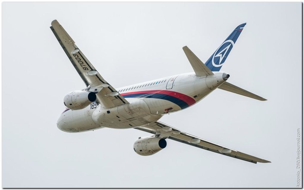 Sukhoi SuperJet 100. , - ,       ... - 8