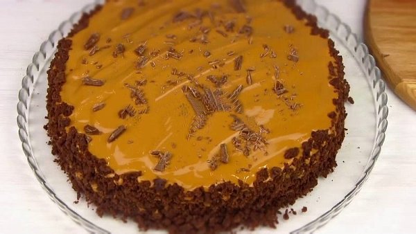 Шоколадный торт с вареной сгущенкой “Карамельная Мулатка”. Продукты: Бисквит:мука 200 г сахар 200 г ...