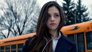 Тёмное зеркало (2019).Ужасы, триллер У Марии нет друзей, и даже родители считают ее неудачницей. ... - 2