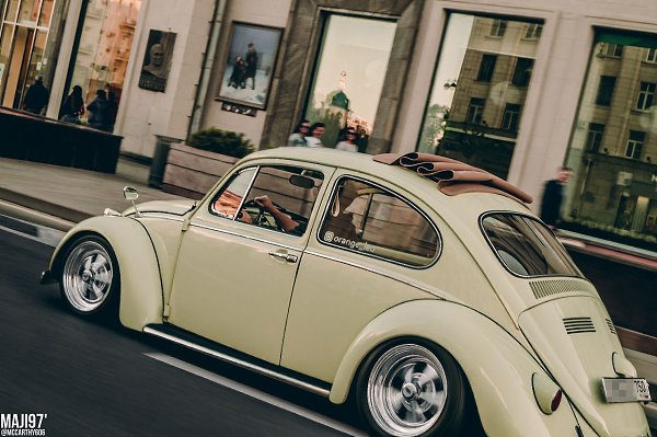 Фольксваген beetle изменения коснулись всего автомобиля великолепный дизайн кузова