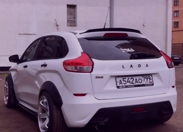 o a o  Lada -Ray? - 4