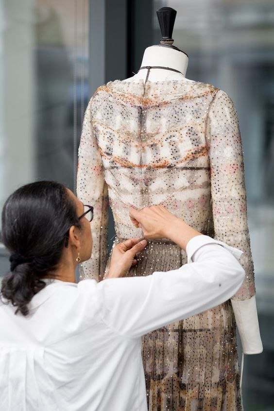 #@sewing_school.dior embroidery 2019 - 2