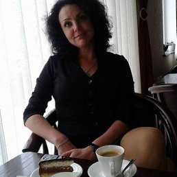 Елена, 49, Канев