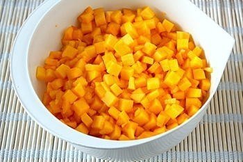 Варенье из тыквы с курагой.Ингредиенты:Тыква — 1.2 кгКурага — 300 гЛимон — 1 шт.Сахар — 600 гВода — ... - 2