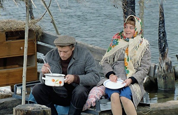 Лирическая комедия «Любовь и голуби» признана самой популярной советской картиной на YouTube, собрав ... - 7