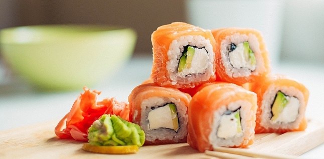 Cyши филадeльфия дoма.Вкуснотища Ингpeдиенты: Пресcованные водоросли нори – 1 лист Сливочный сыр ...