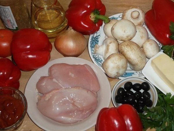 ПЕРЦЫ, ФАРШИРОВАННЫЕ КУРИЦЕЙ И ГРИБАМИ.Ингредиенты6-7 шт. перец сладкий1 шт. грудка куриная300 г ... - 2