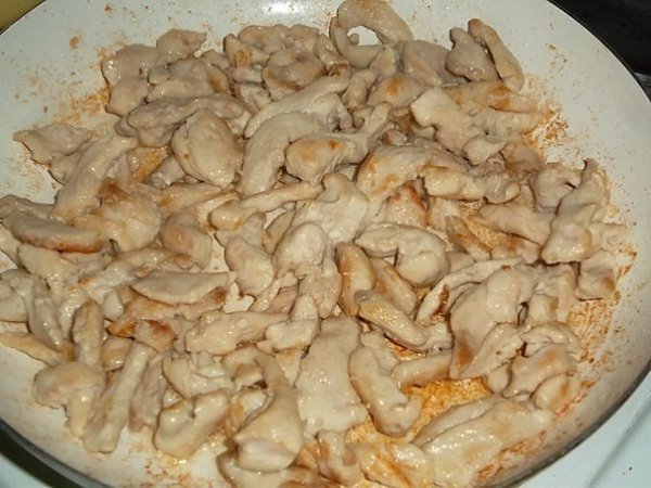 ПЕРЦЫ, ФАРШИРОВАННЫЕ КУРИЦЕЙ И ГРИБАМИ.Ингредиенты6-7 шт. перец сладкий1 шт. грудка куриная300 г ... - 5
