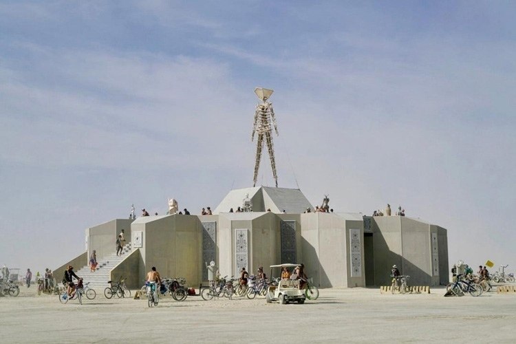  Burning Man.o oe  eo oce? - 5